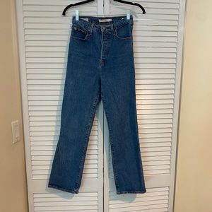 Levi’s size 25 rib cage straight jeans